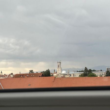 Azzurro Apartment Sibiu Esterno foto