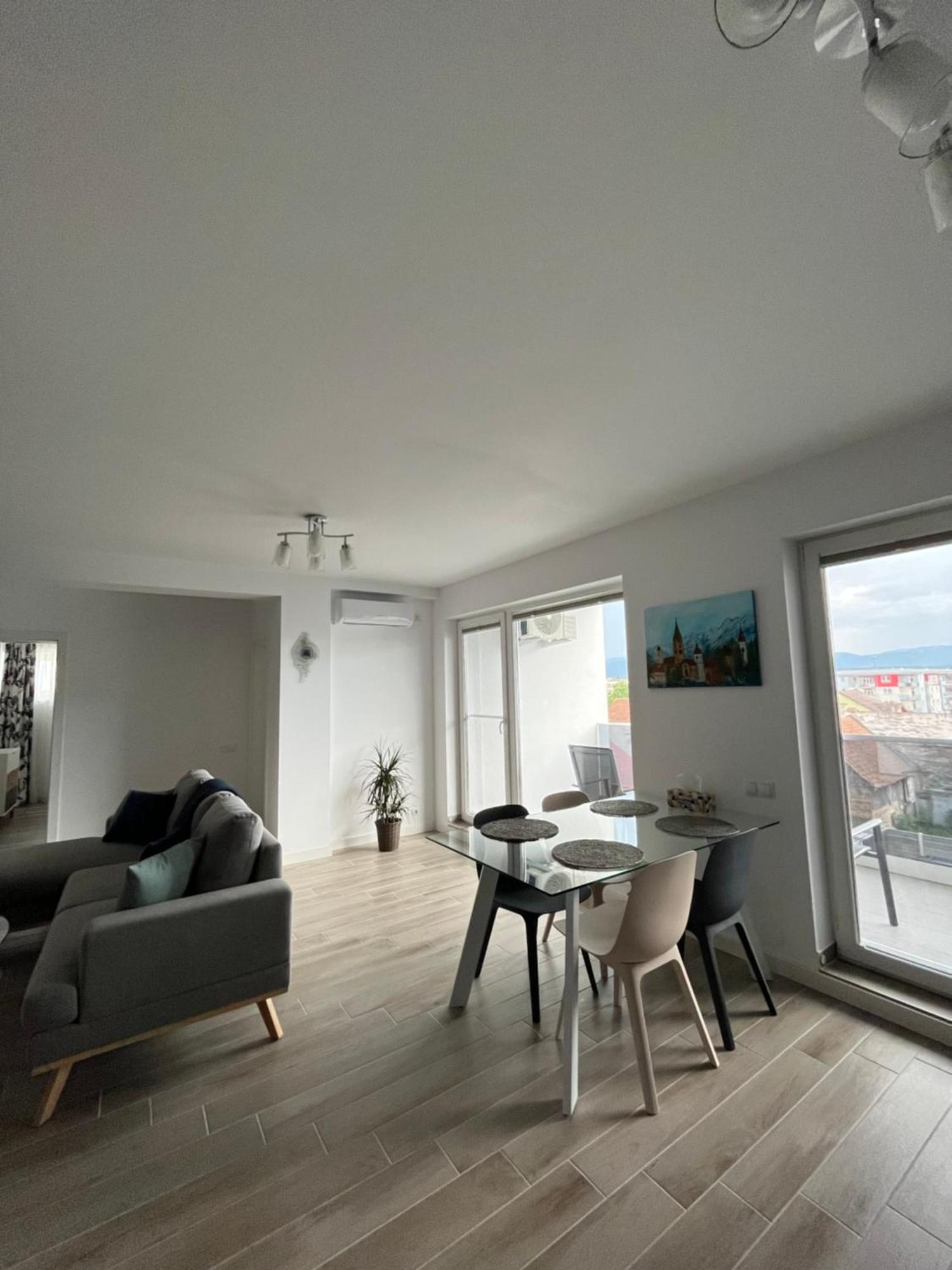 Azzurro Apartment Sibiu Esterno foto