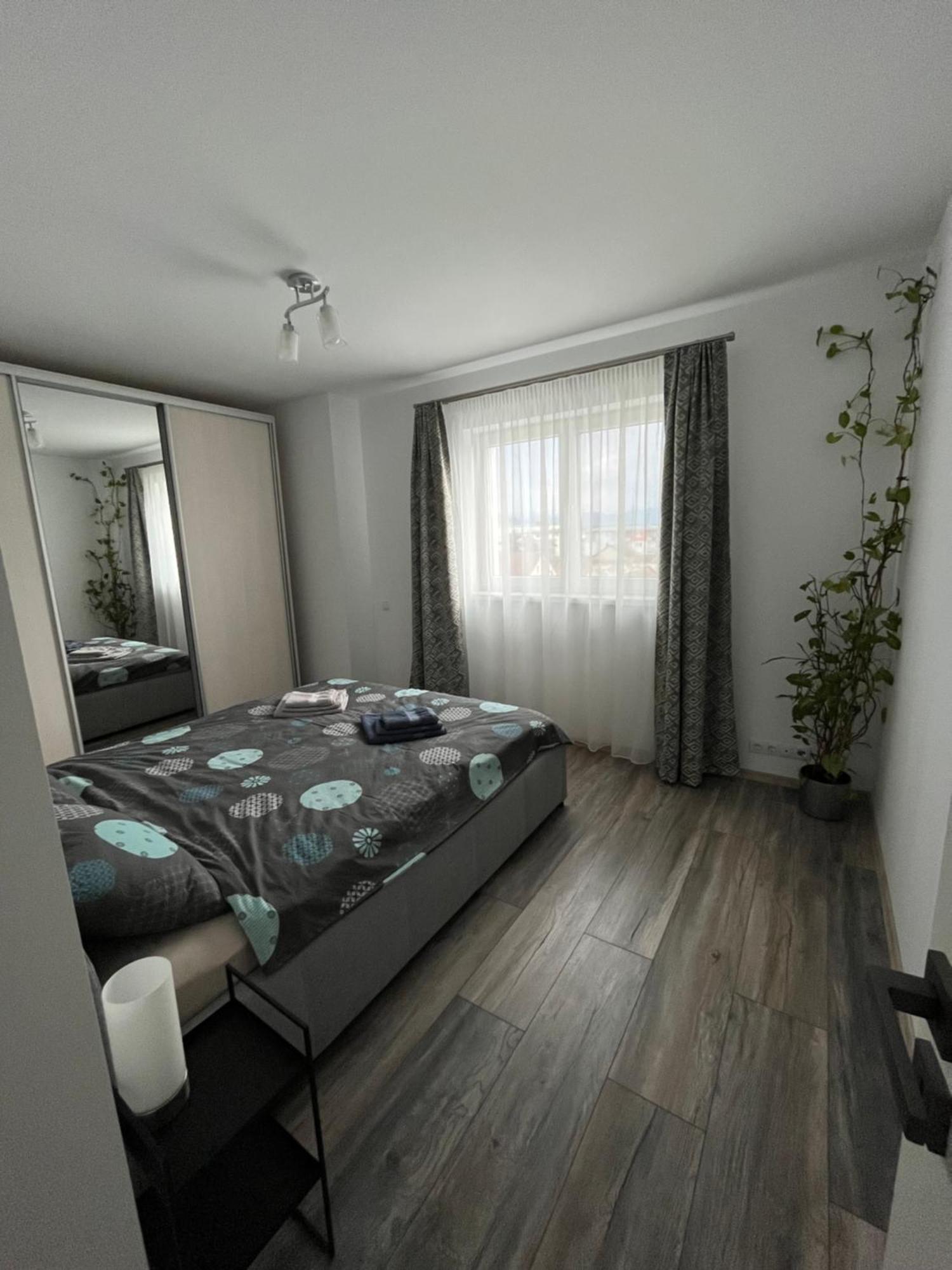Azzurro Apartment Sibiu Esterno foto