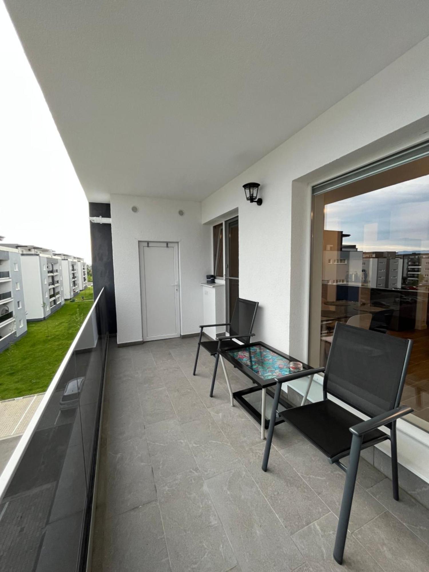 Azzurro Apartment Sibiu Esterno foto