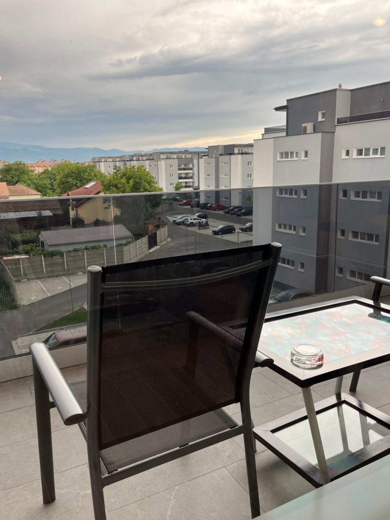 Azzurro Apartment Sibiu Esterno foto